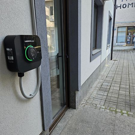 Morpheus Apartmani Σρέμσκα Μιτρόβιτσα Εξωτερικό φωτογραφία