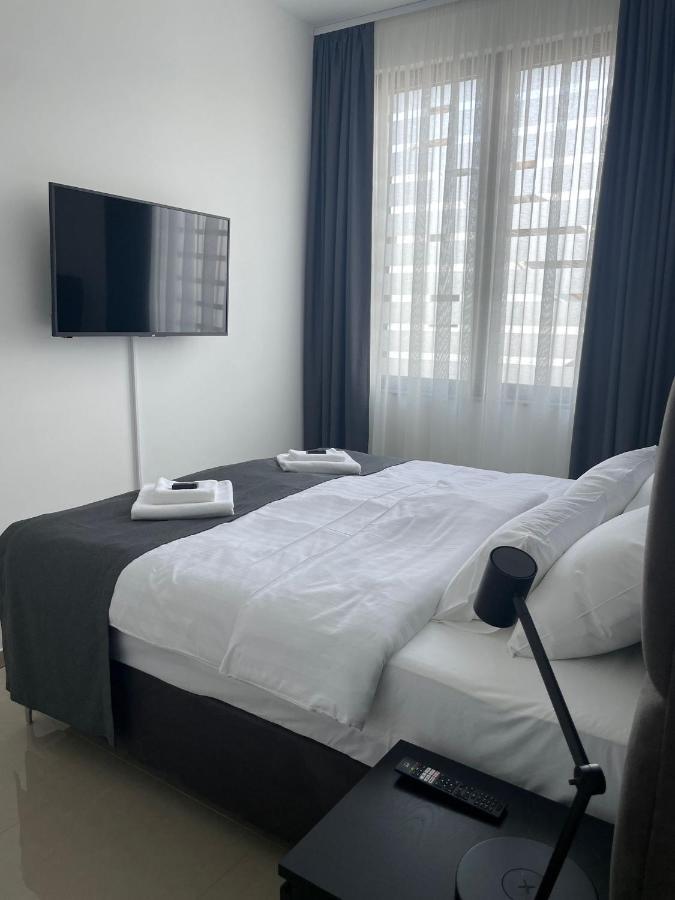 Morpheus Apartmani Σρέμσκα Μιτρόβιτσα Εξωτερικό φωτογραφία