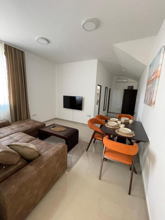 Morpheus Apartmani Σρέμσκα Μιτρόβιτσα Εξωτερικό φωτογραφία