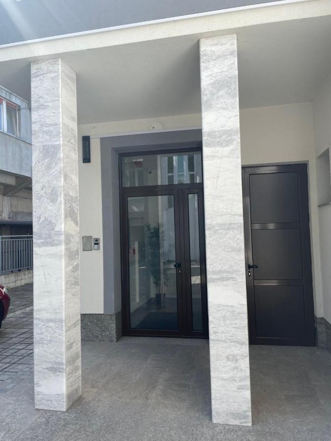 Morpheus Apartmani Σρέμσκα Μιτρόβιτσα Εξωτερικό φωτογραφία