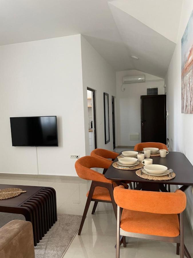 Morpheus Apartmani Σρέμσκα Μιτρόβιτσα Εξωτερικό φωτογραφία