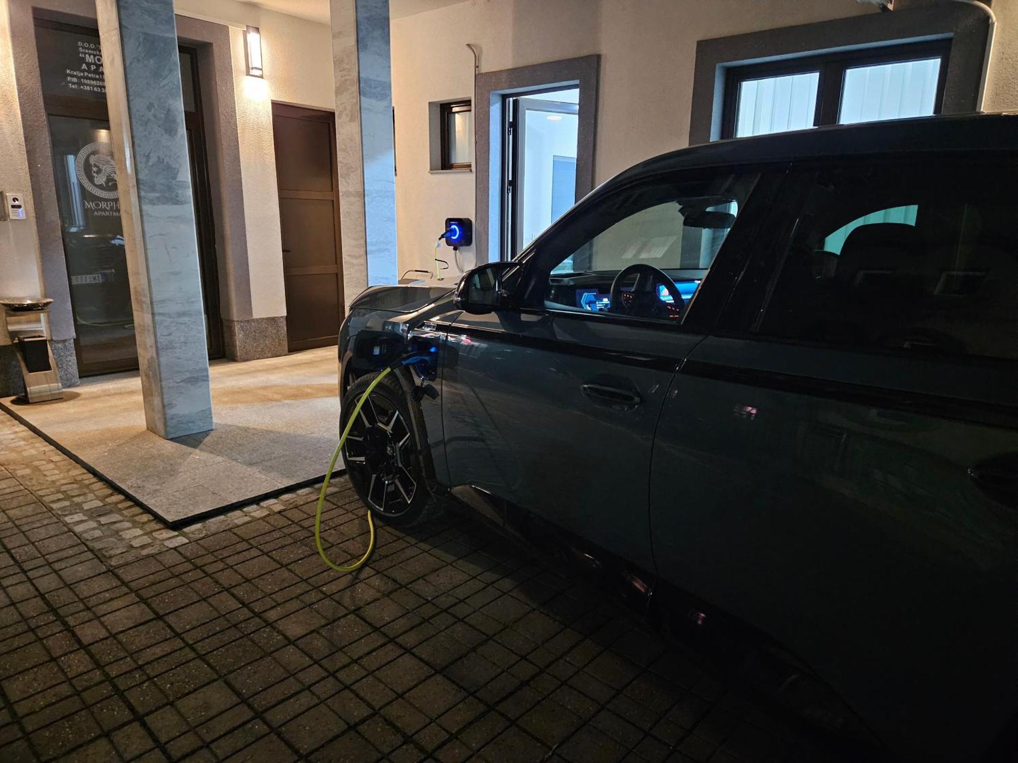 Morpheus Apartmani Σρέμσκα Μιτρόβιτσα Εξωτερικό φωτογραφία